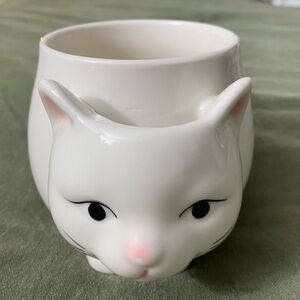 Cat tea bag mug kitty holder tail as holder.  UBM